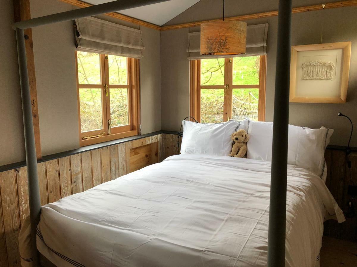 Вілла Faraway Follies Llandegla Екстер'єр фото